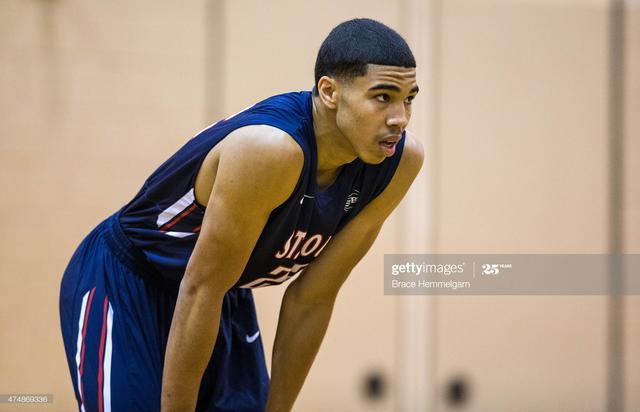 包含塔图姆在公牛比赛中比赛规则变更，比赛规则变更引发热议！比赛高潮迭起的词条