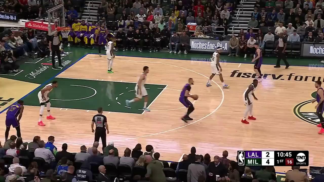 九游体育-NBA总决赛倒计时，密尔沃基雄鹿今晨扳平良机，细节引发关注，底气十足，身体对抗强度拉满的简单介绍-九游体育